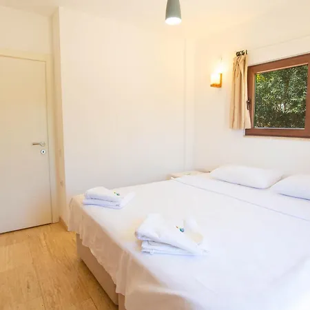 Paydos Yarımada Otel *