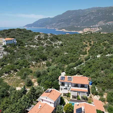Sea Garden Otel 3*