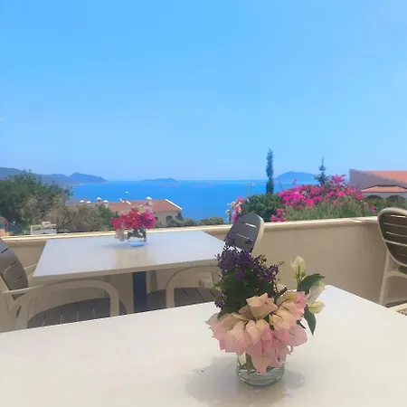 Sea Garden Otel 3*